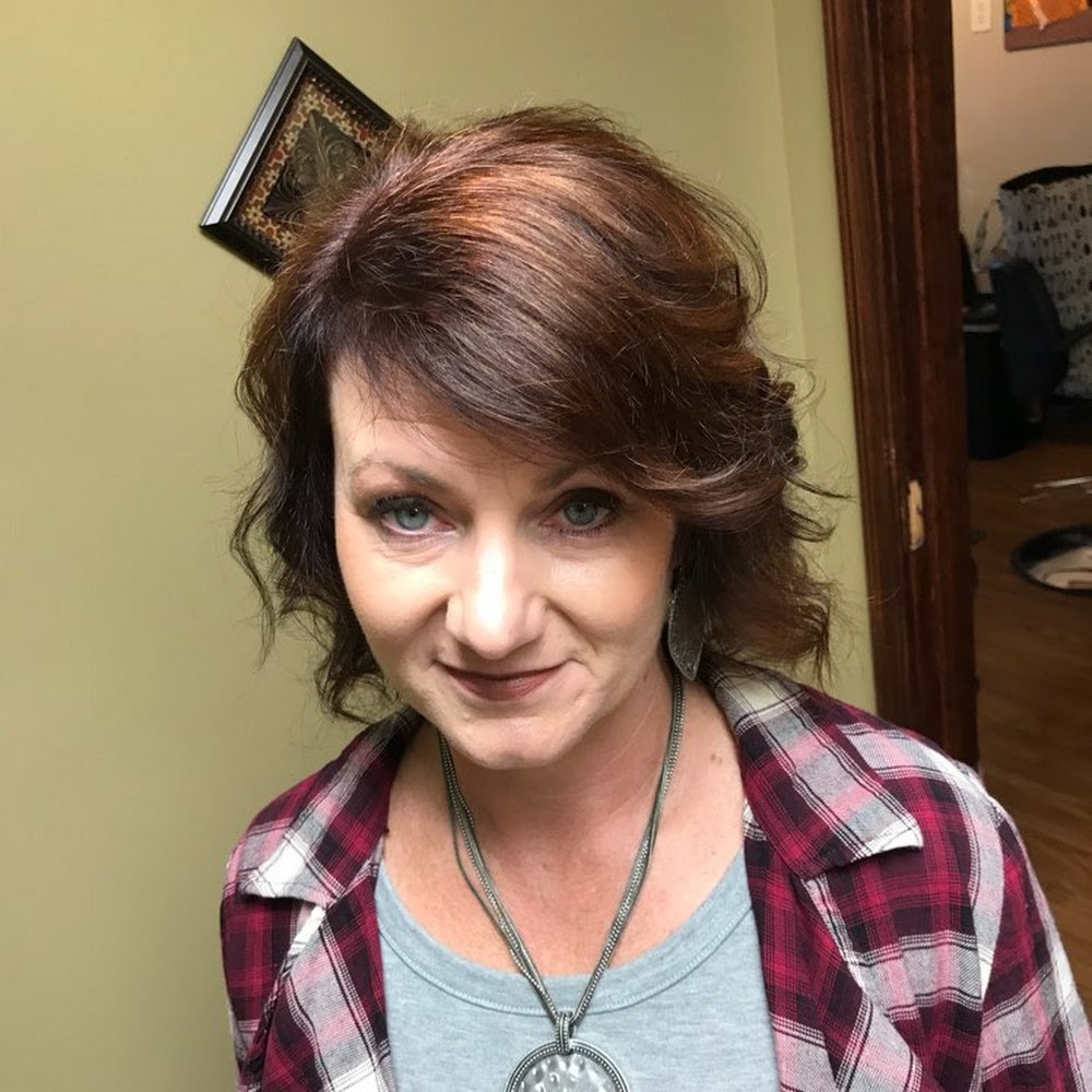 Meet your Posher, Jeannine